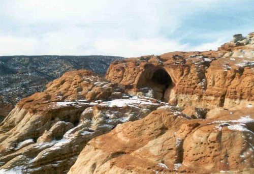 capitalreefcassidyarch2.jpg (41058 bytes)